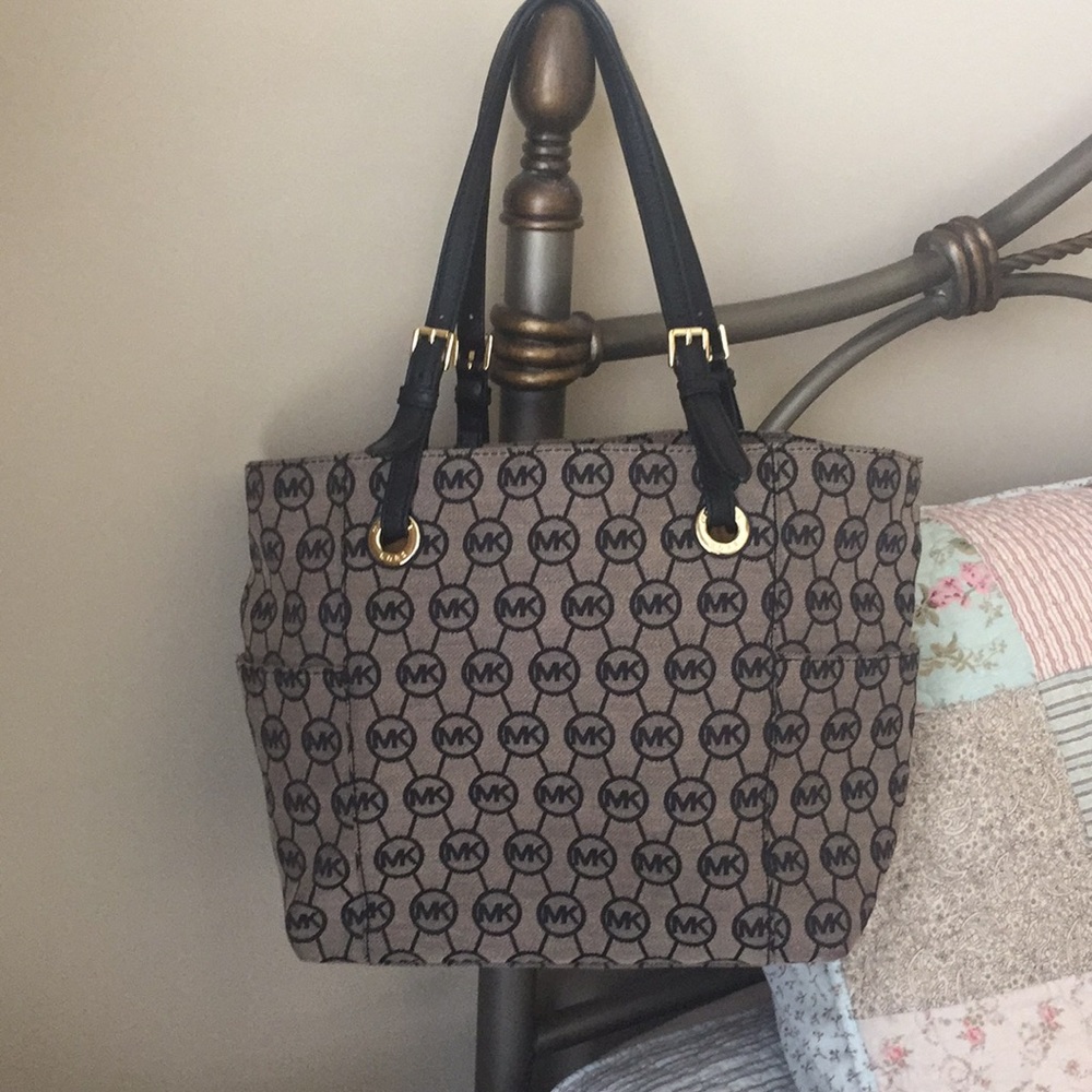Authentic Michael Kors Handbag